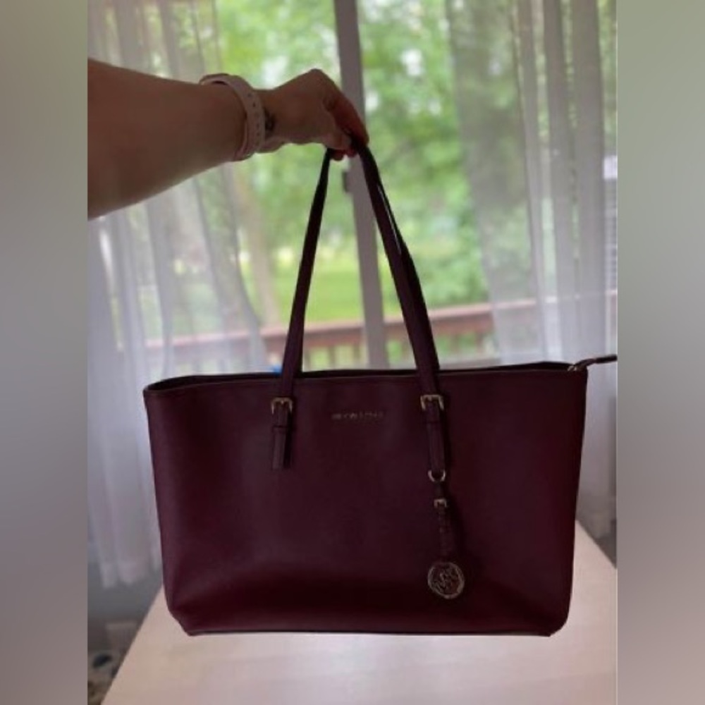 Authentic MK tote purse